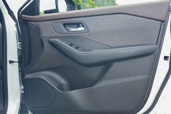 2024 Nissan X-TRAIL ST T33