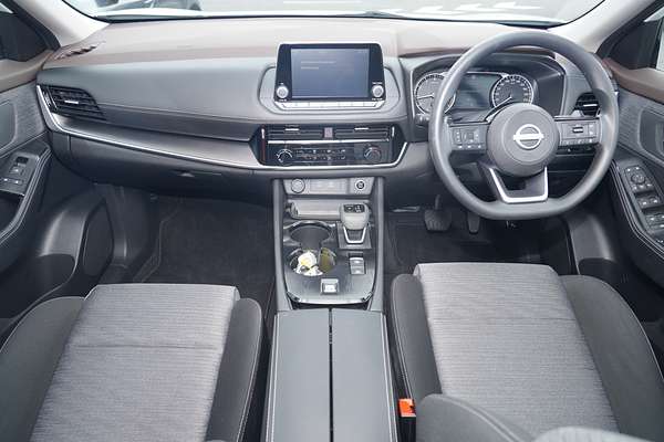 2024 Nissan X-TRAIL ST T33