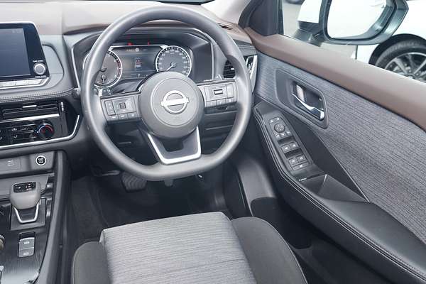 2024 Nissan X-TRAIL ST T33