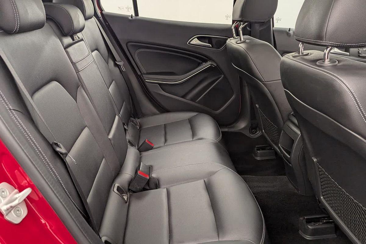 2016 Mercedes-Benz GLA-Class GLA180 X156