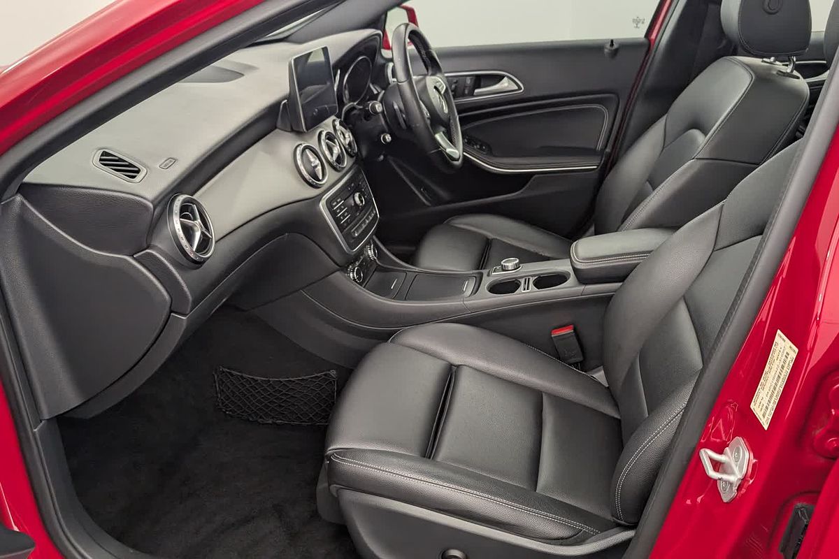 2016 Mercedes-Benz GLA-Class GLA180 X156