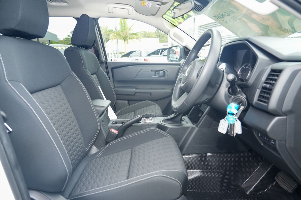 2025 Mitsubishi Triton GLX+ MV 4X4