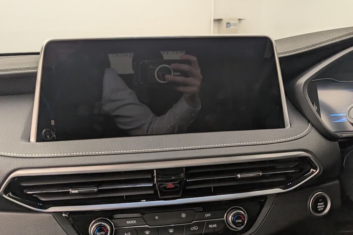 2023 LDV D90 Executive SV9A