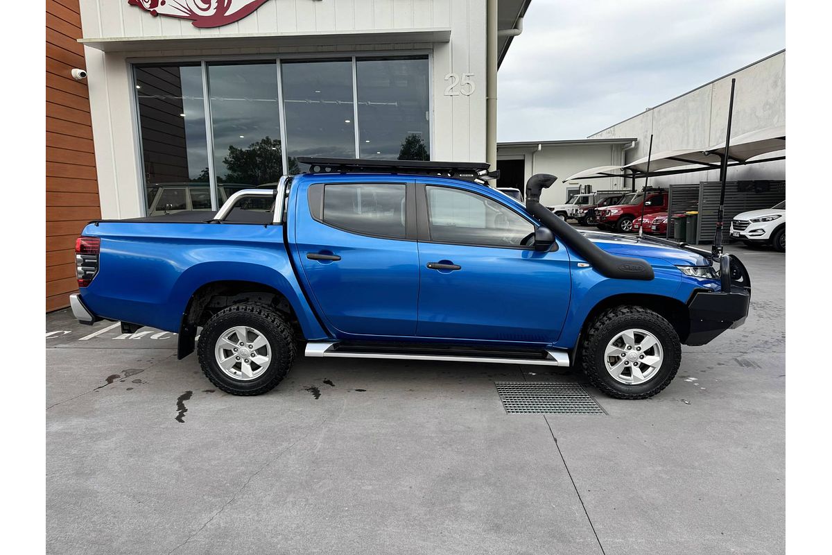 2021 Mitsubishi TRITON GLX + MY21
