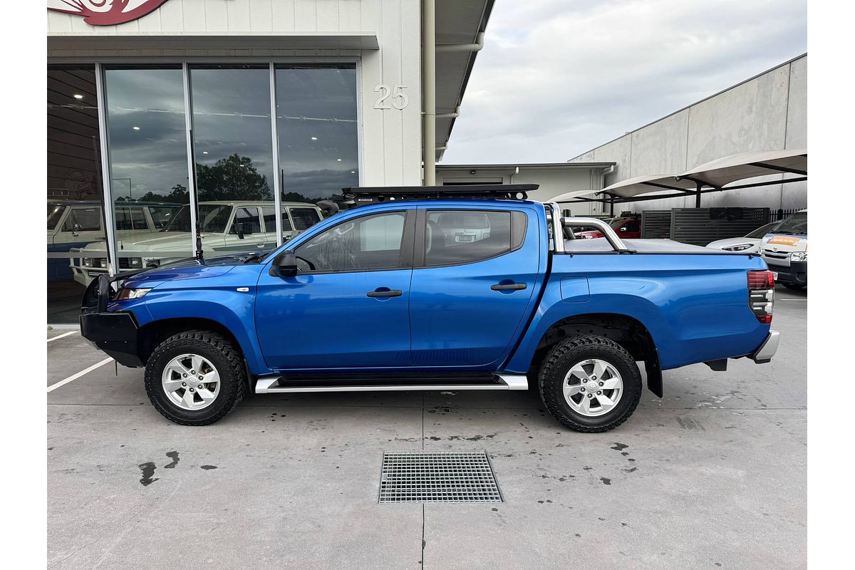 2021 Mitsubishi TRITON GLX + MY21