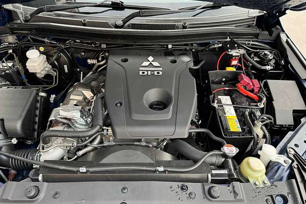 2021 Mitsubishi TRITON GLX + MY21