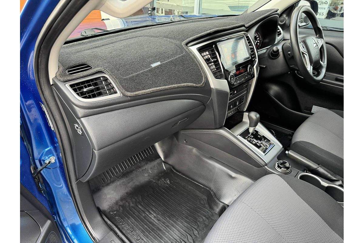2021 Mitsubishi TRITON GLX + MY21