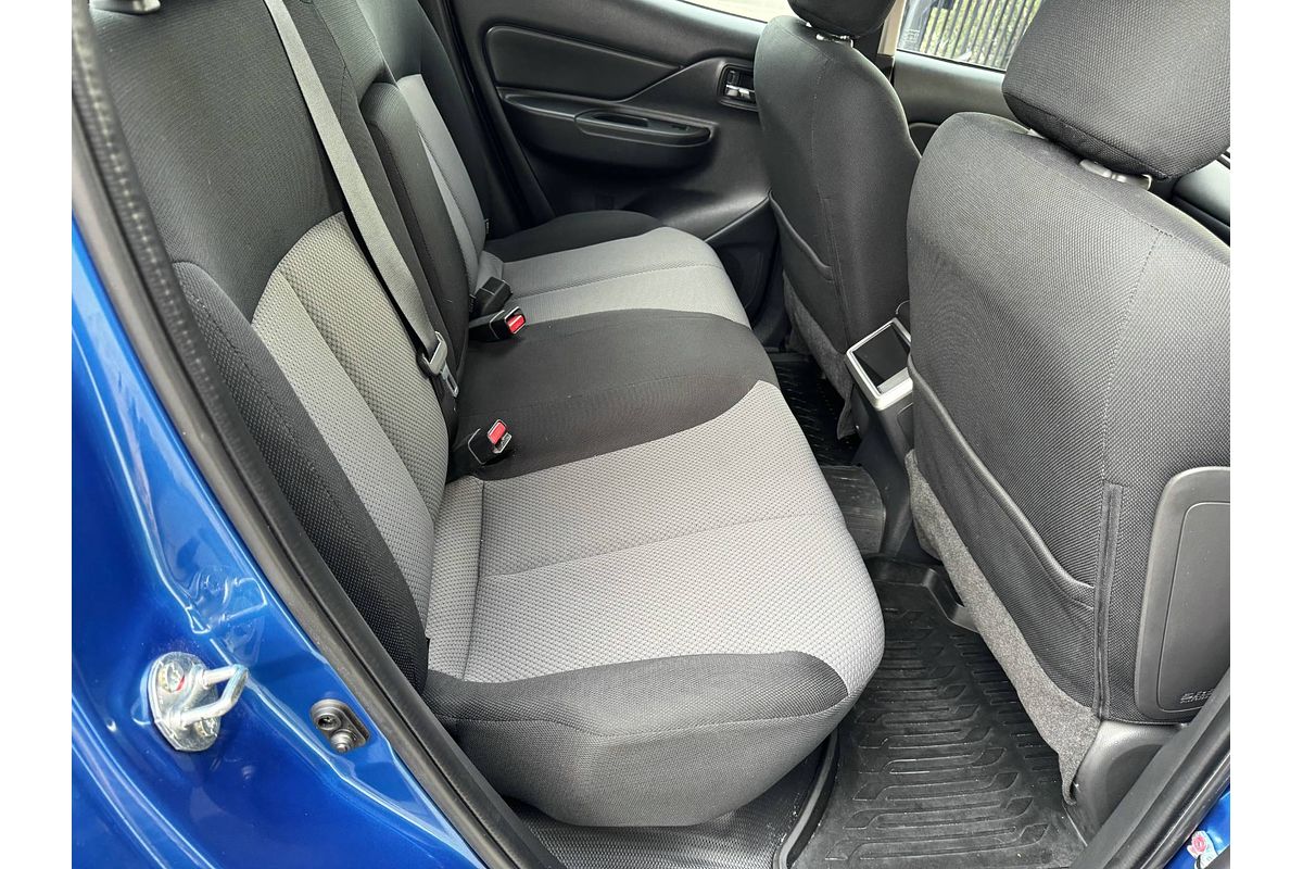 2021 Mitsubishi TRITON GLX + MY21