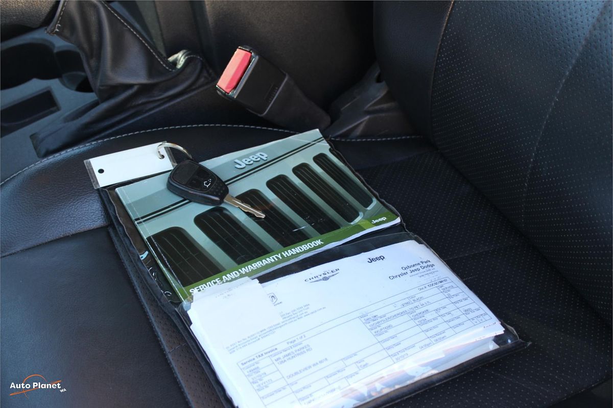 2010 Jeep CHEROKEE LIMITED (4x4) KK
