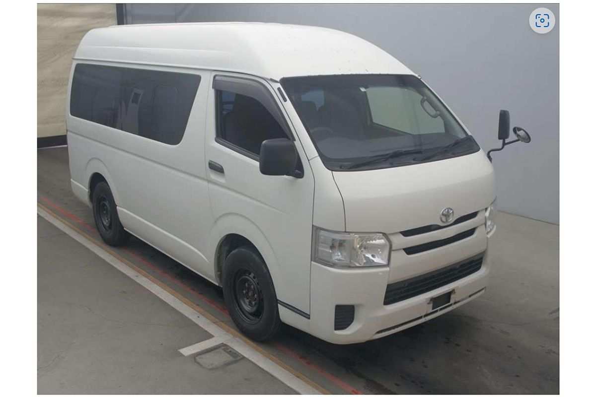 2015 Toyota Hiace DX High Roof 4WD