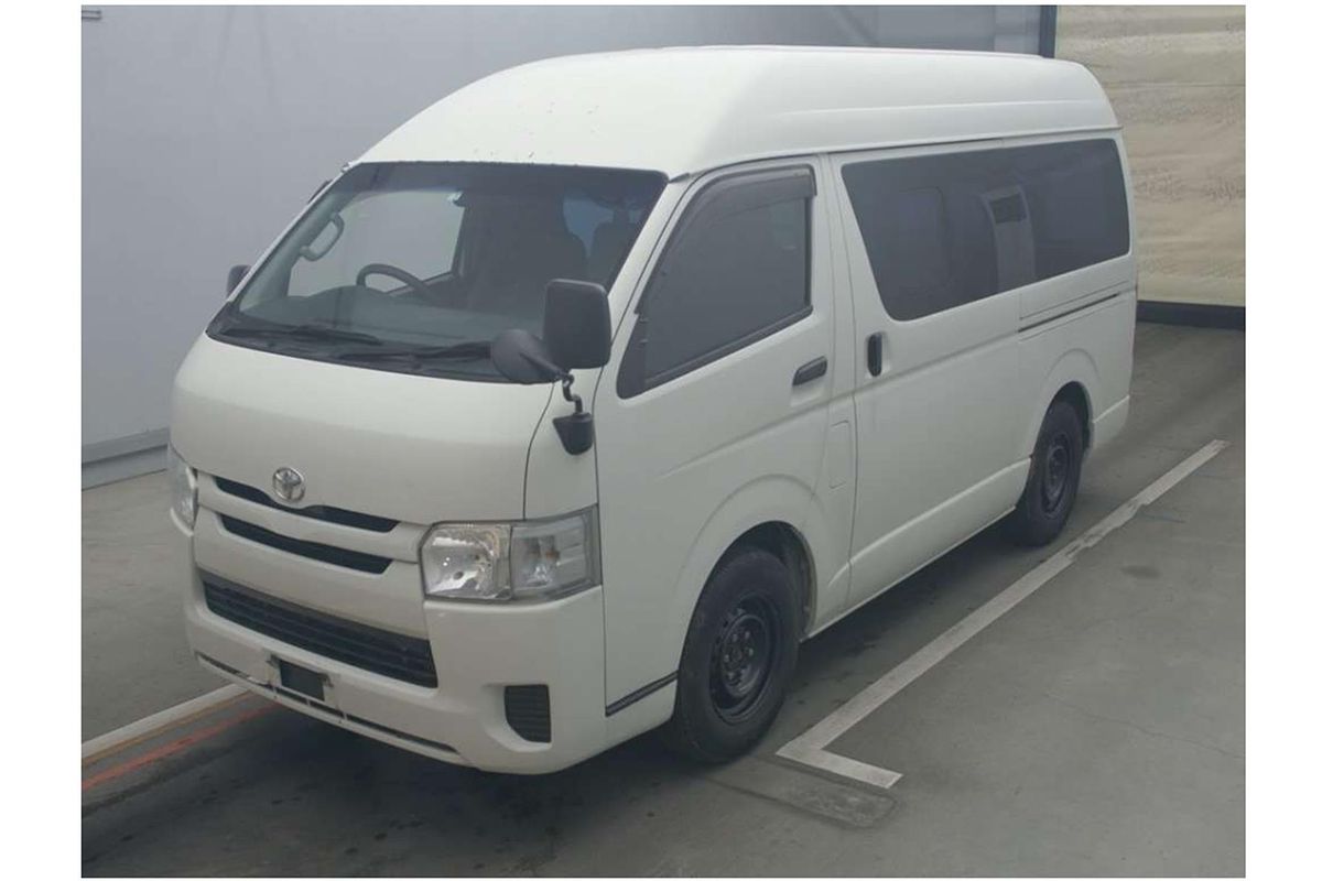 2015 Toyota Hiace DX High Roof 4WD