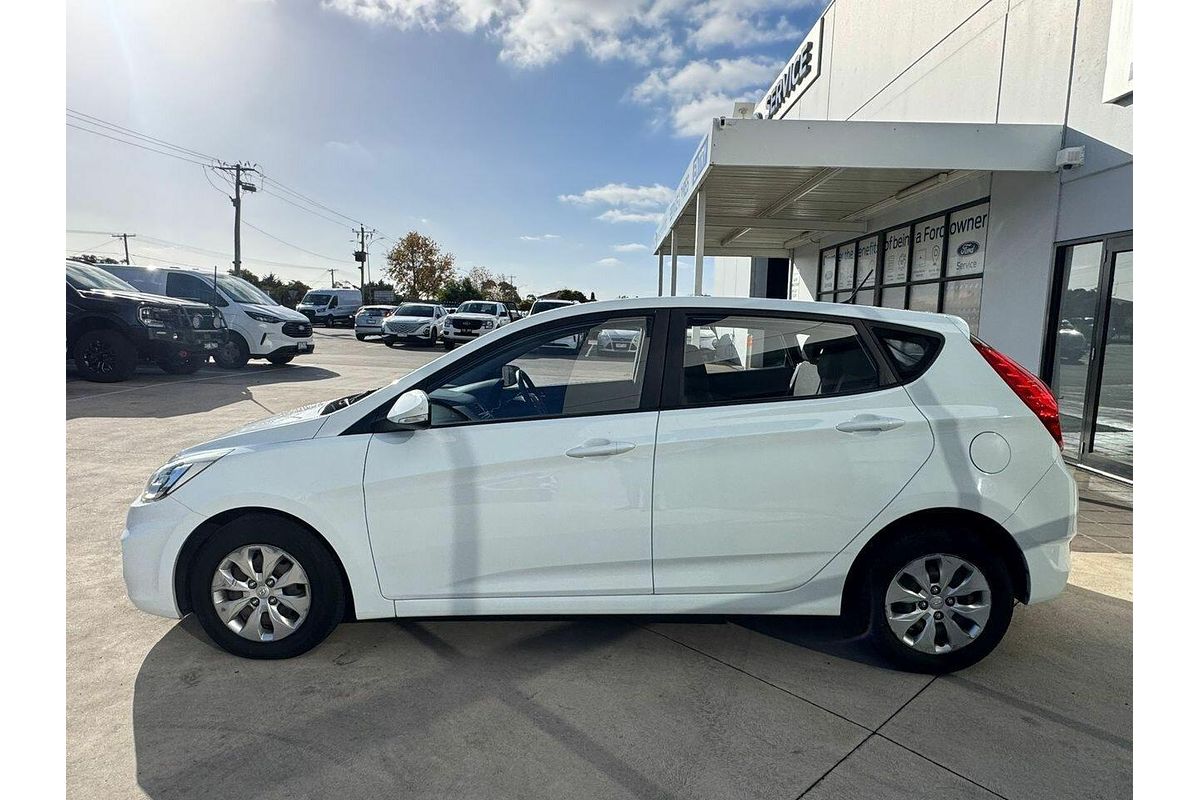 2014 Hyundai Accent Active RB2