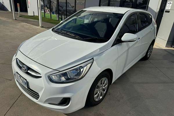 2014 Hyundai Accent Active RB2