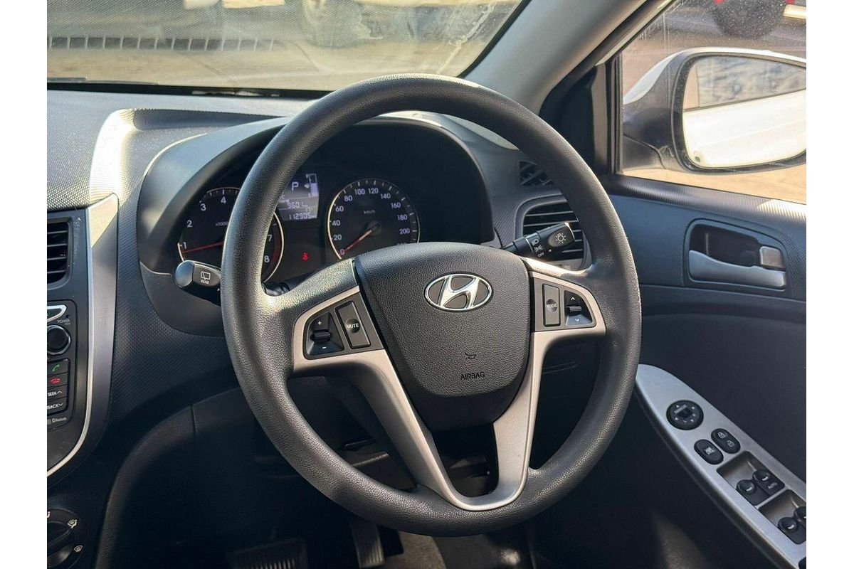 2014 Hyundai Accent Active RB2
