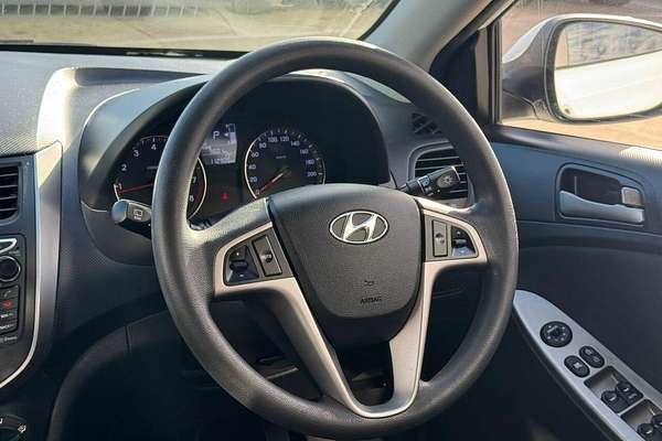 2014 Hyundai Accent Active RB2