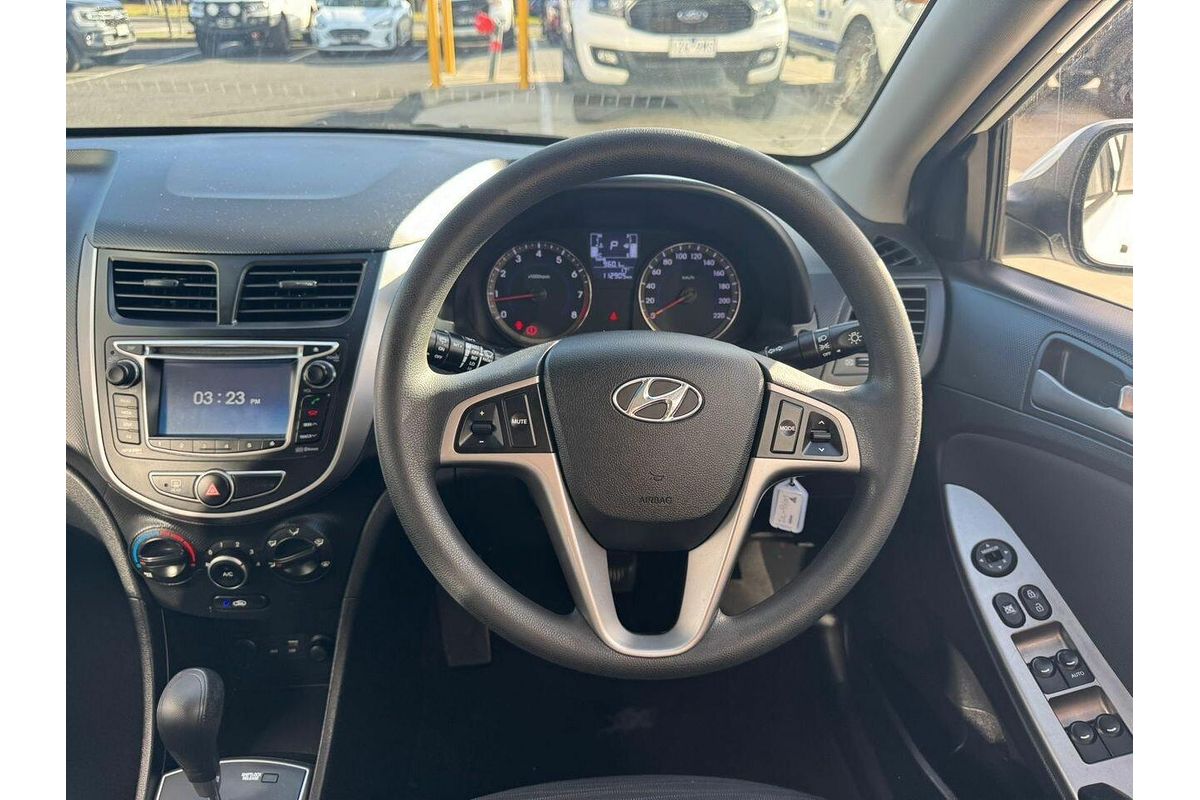 2014 Hyundai Accent Active RB2