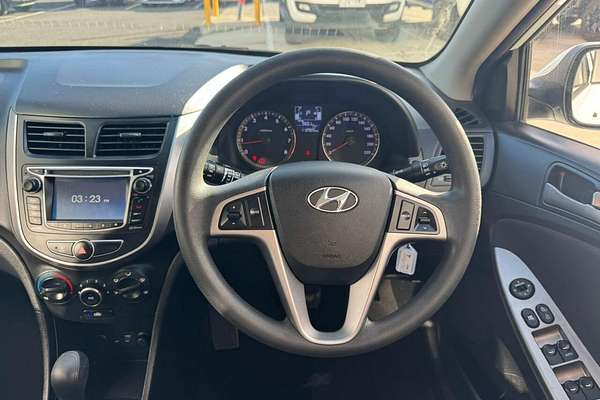2014 Hyundai Accent Active RB2