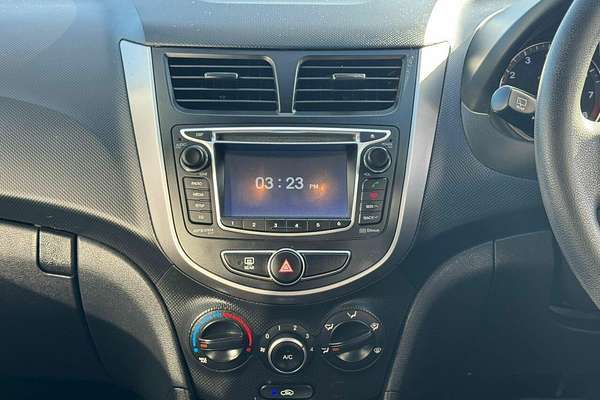 2014 Hyundai Accent Active RB2