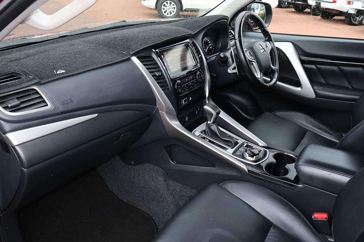 2016 Mitsubishi Pajero Sport GLS QE