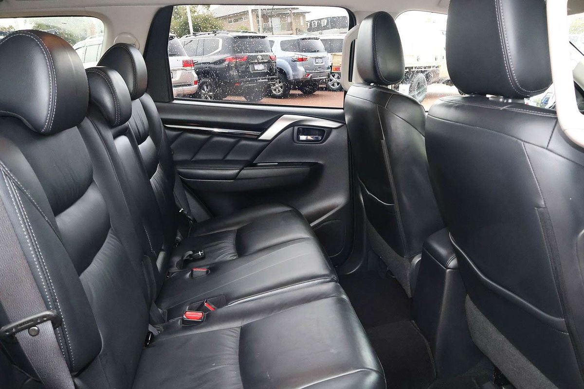 2016 Mitsubishi Pajero Sport GLS QE
