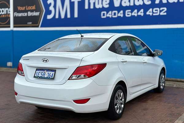 2015 Hyundai Accent Active RB2