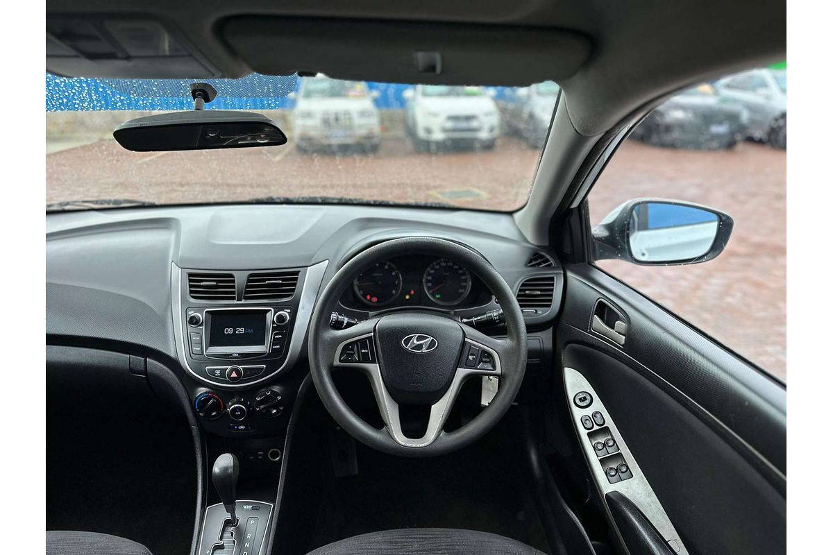 2015 Hyundai Accent Active RB2