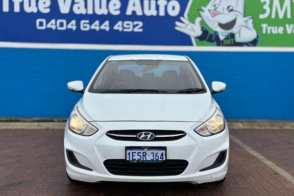 2015 Hyundai Accent Active RB2