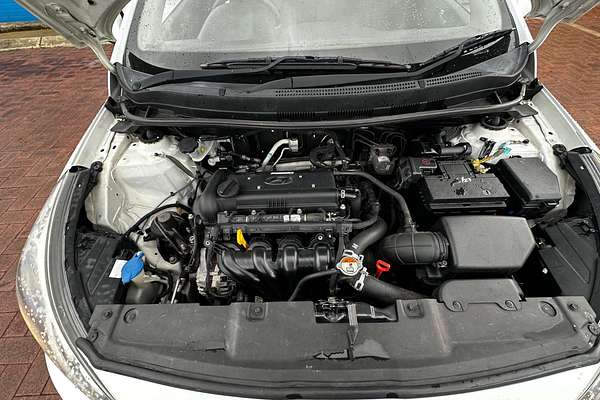 2015 Hyundai Accent Active RB2