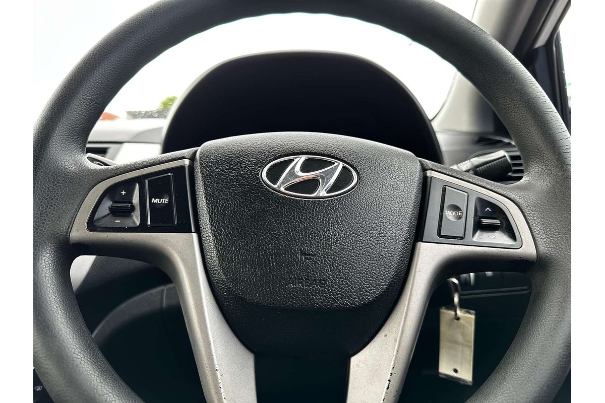 2015 Hyundai Accent Active RB2
