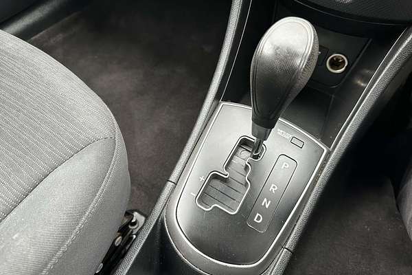 2015 Hyundai Accent Active RB2