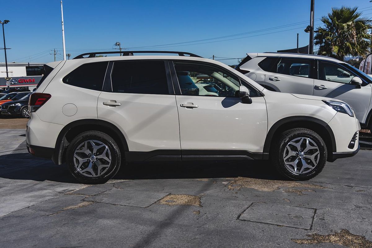 2023 Subaru Forester 2.5i 50 Years Edition S5