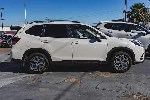 2023 Subaru Forester 2.5i 50 Years Edition S5