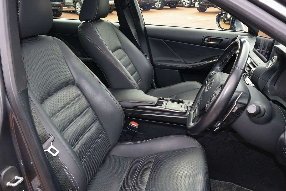 2021 Lexus IS IS300 Luxury ASE30R