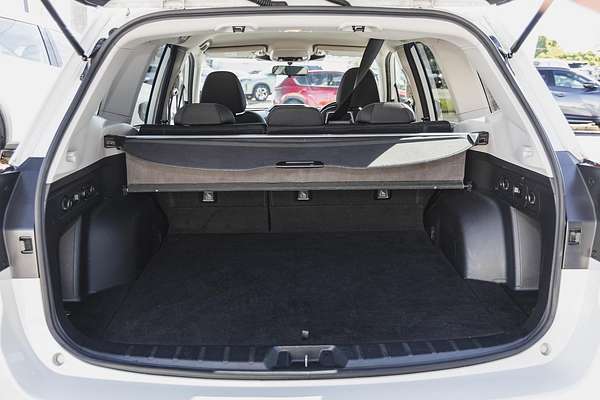 2023 Subaru Forester 2.5i 50 Years Edition S5