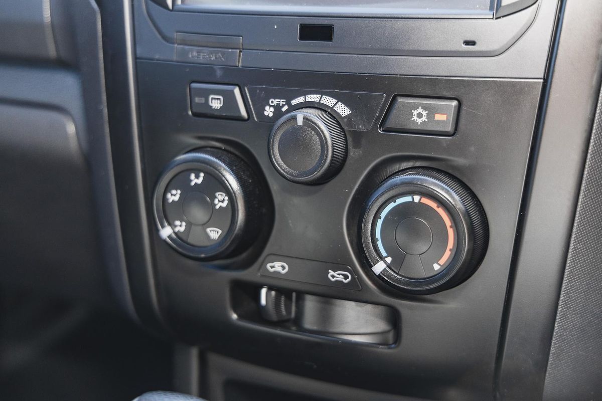2018 Isuzu D-MAX SX 4X4