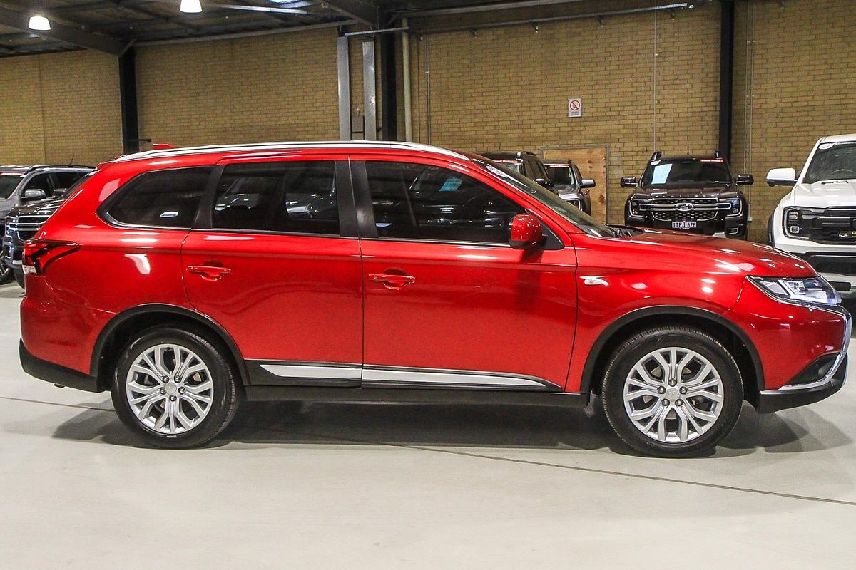 2020 Mitsubishi Outlander ES ZL