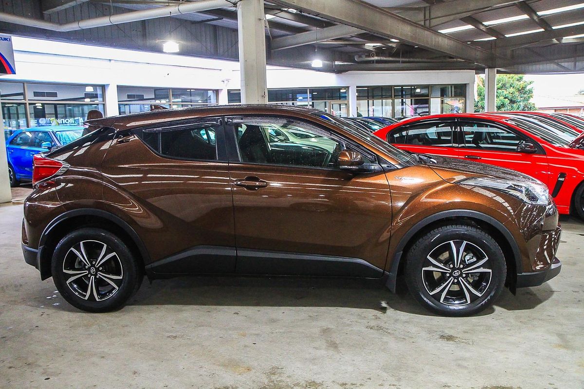 2018 Toyota C-HR NGX10R