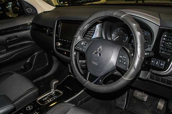 2020 Mitsubishi Outlander ES ZL