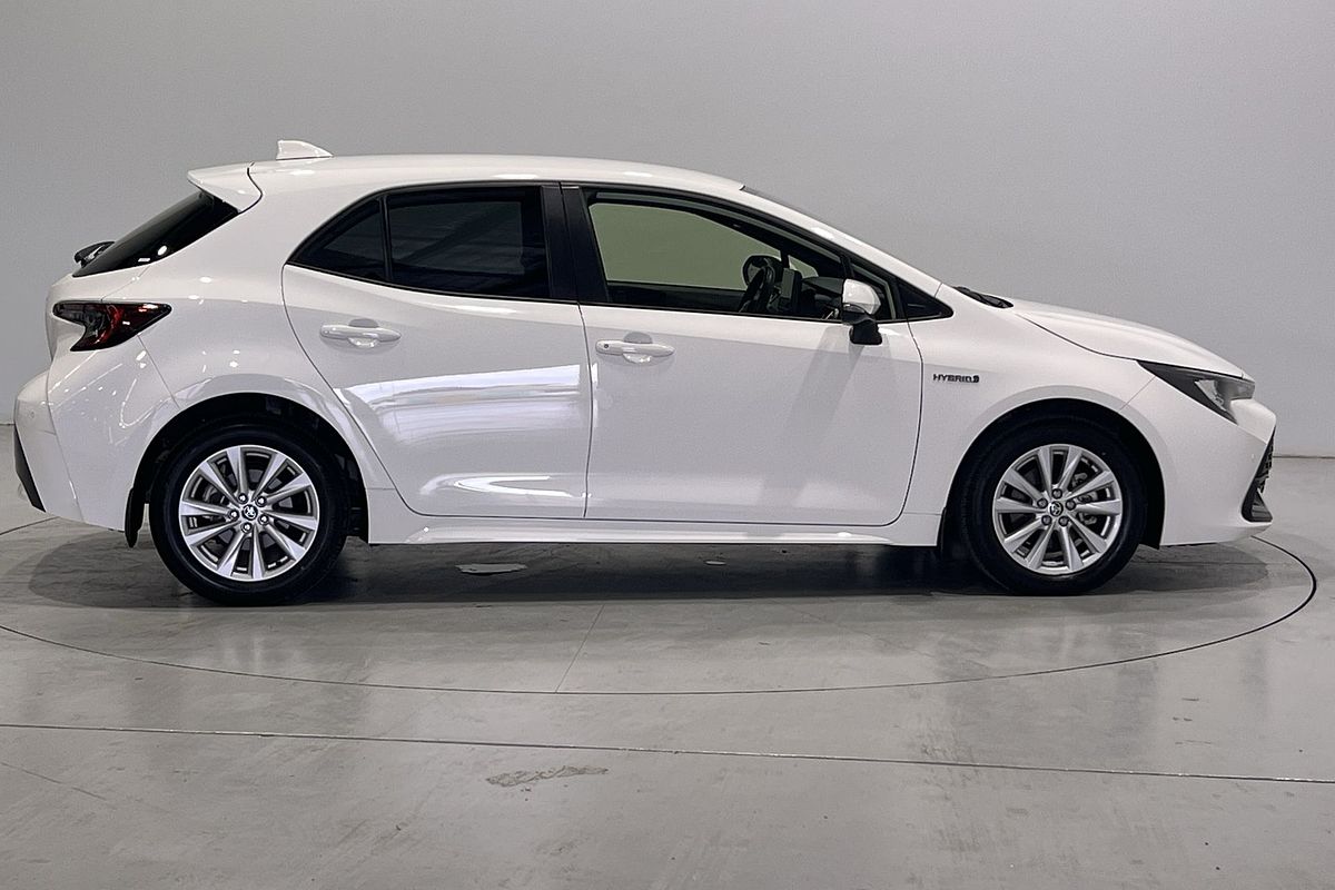 2023 Toyota Corolla SX Hybrid ZWE219R