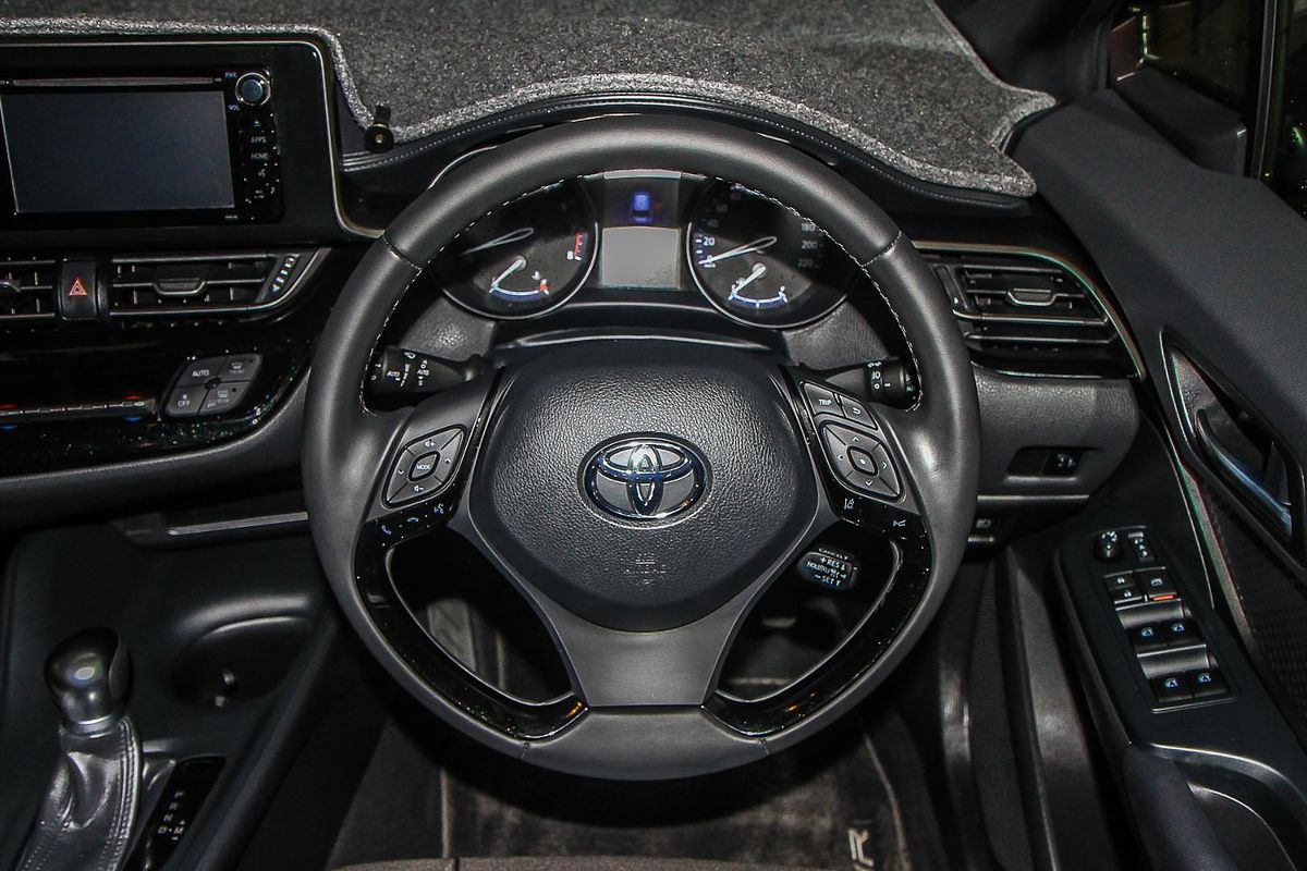 2018 Toyota C-HR NGX10R