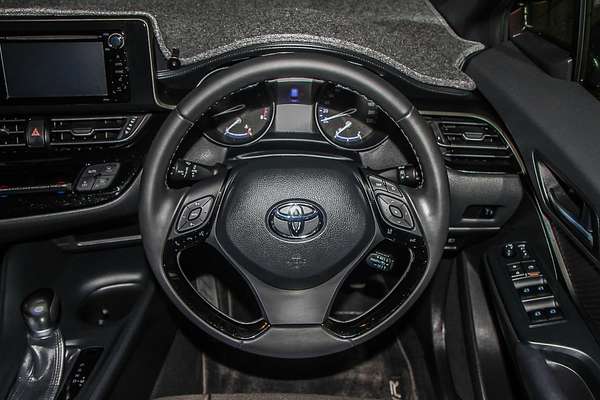 2018 Toyota C-HR NGX10R