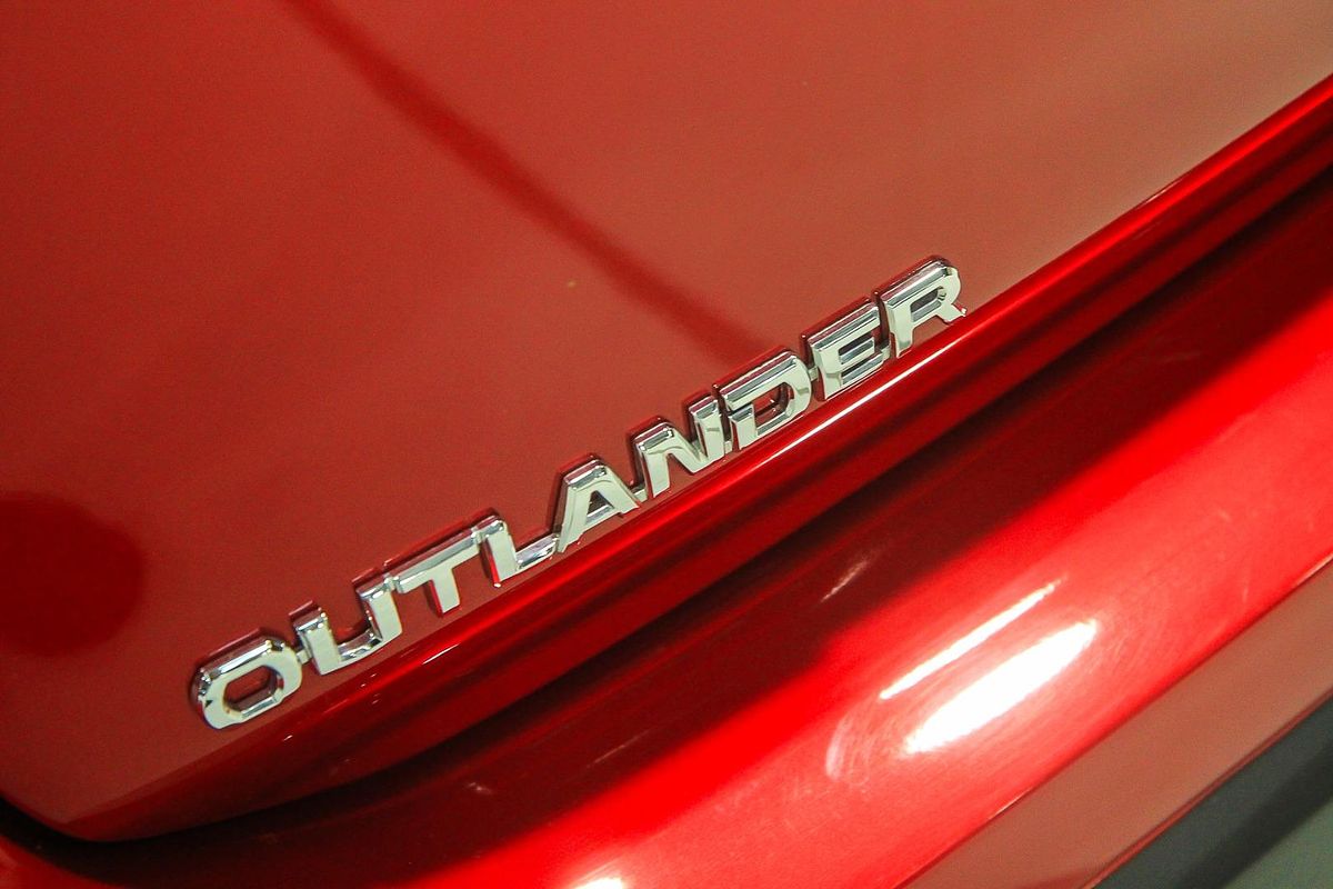 2020 Mitsubishi Outlander ES ZL