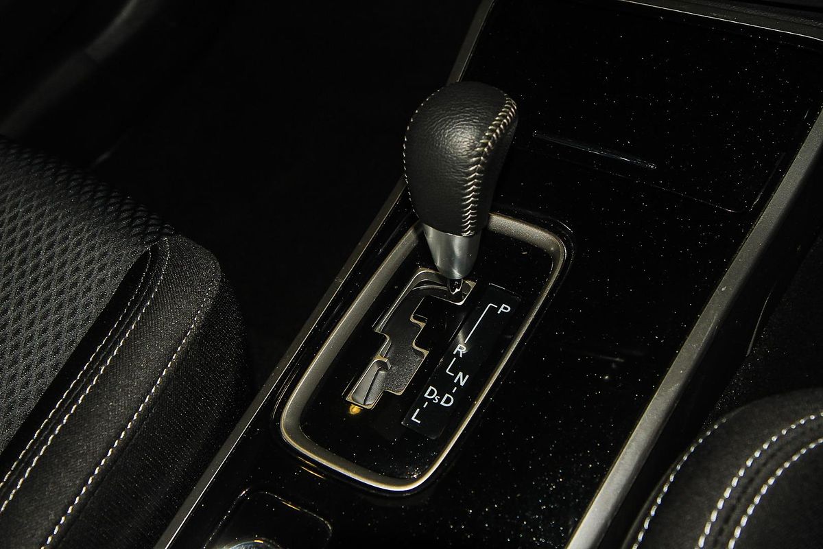 2020 Mitsubishi Outlander ES ZL
