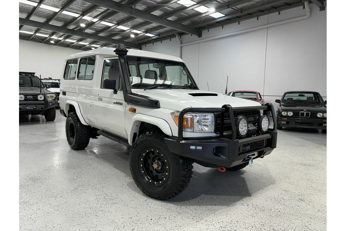 2013 Toyota Landcruiser Workmate Troopcarrier VDJ78R