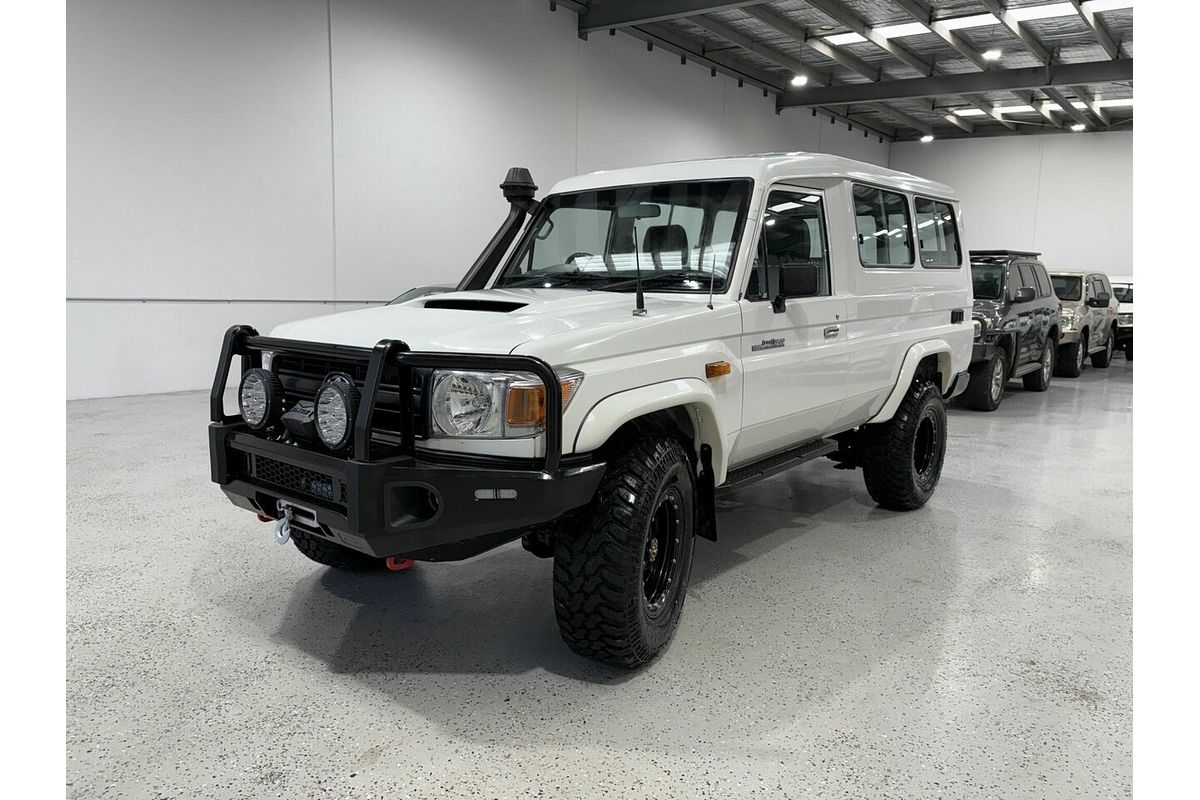 2013 Toyota Landcruiser Workmate Troopcarrier VDJ78R