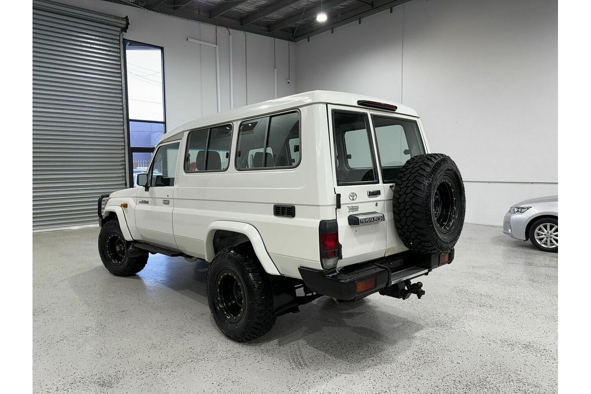 2013 Toyota Landcruiser Workmate Troopcarrier VDJ78R