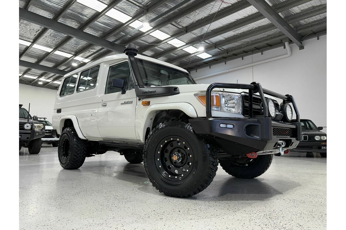 2013 Toyota Landcruiser Workmate Troopcarrier VDJ78R
