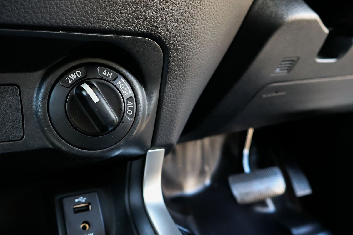 2020 Nissan Navara RX D23 Series 4 4X4
