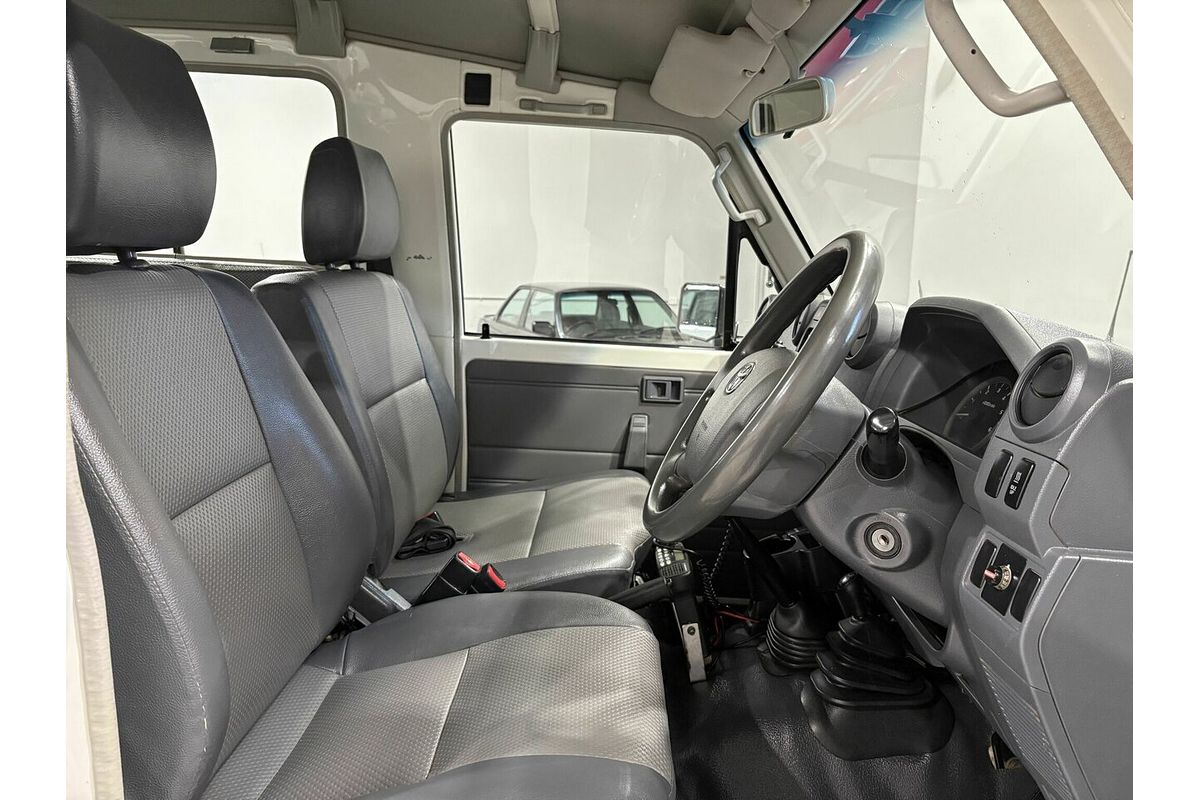 2013 Toyota Landcruiser Workmate Troopcarrier VDJ78R