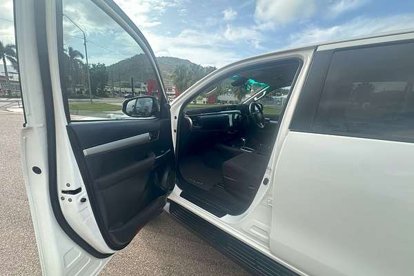 2019 Toyota Hilux SR5 GUN126R 4X4